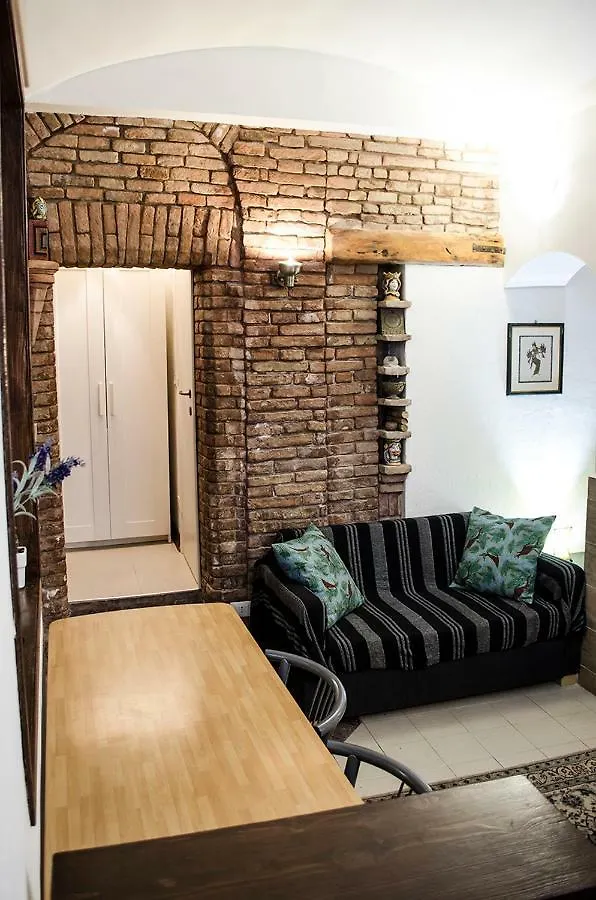 Medieval Central Apartment Bologna Italy